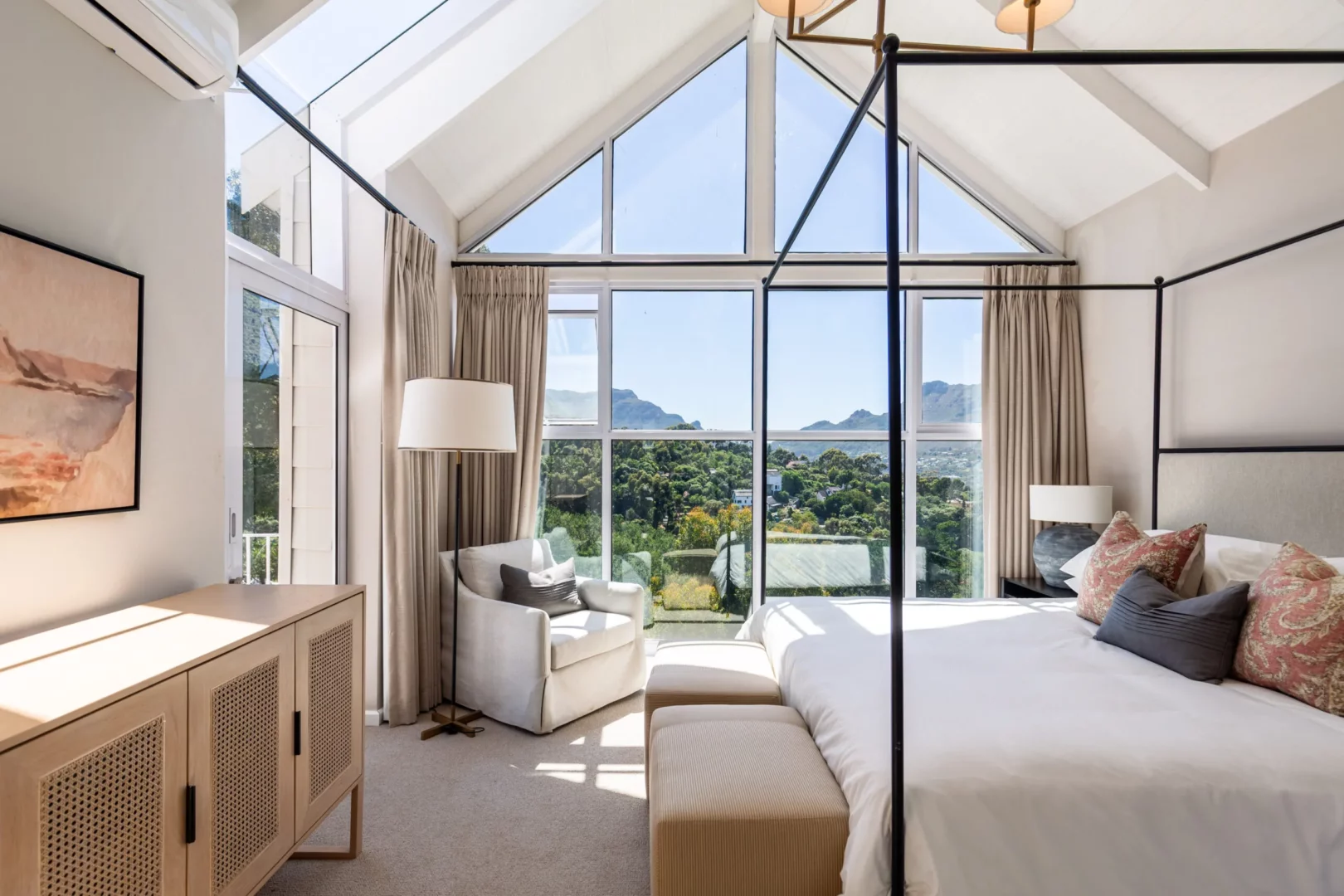HILLSIDE VILLA